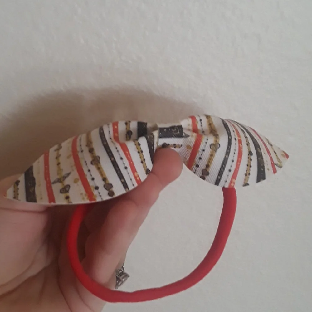 Faux leather pinch bow headband